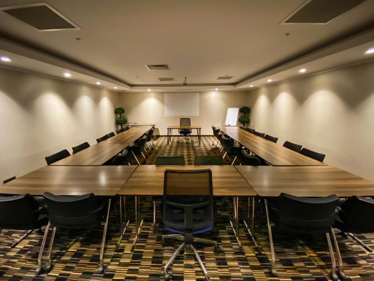 Ostimpark Business Hotel Анкара Экстерьер фото